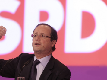 François Hollande, à la tribune du SPD.